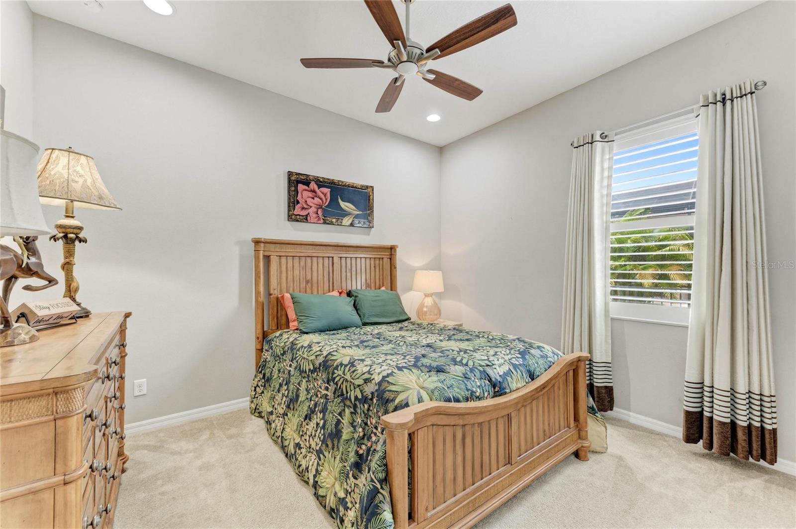 ENCLAVE AT COUNTRY MEADOWS - Residential