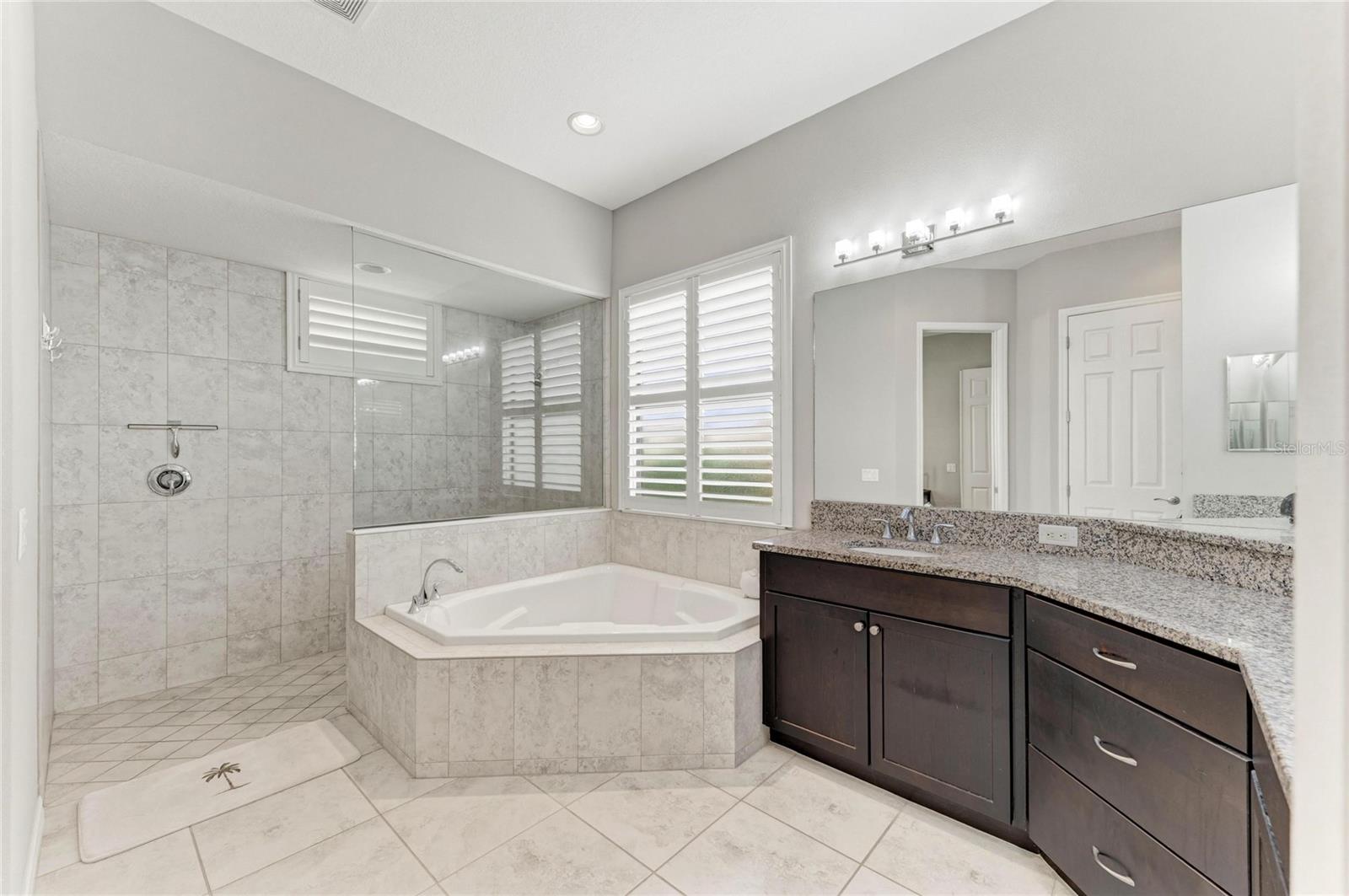 ENCLAVE AT COUNTRY MEADOWS - Residential