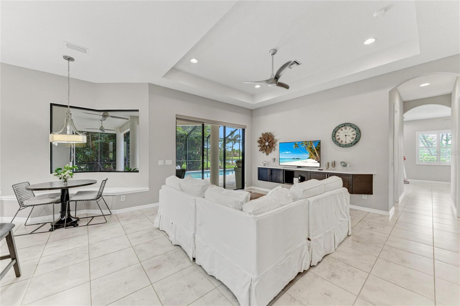 ENCLAVE AT COUNTRY MEADOWS - Residential