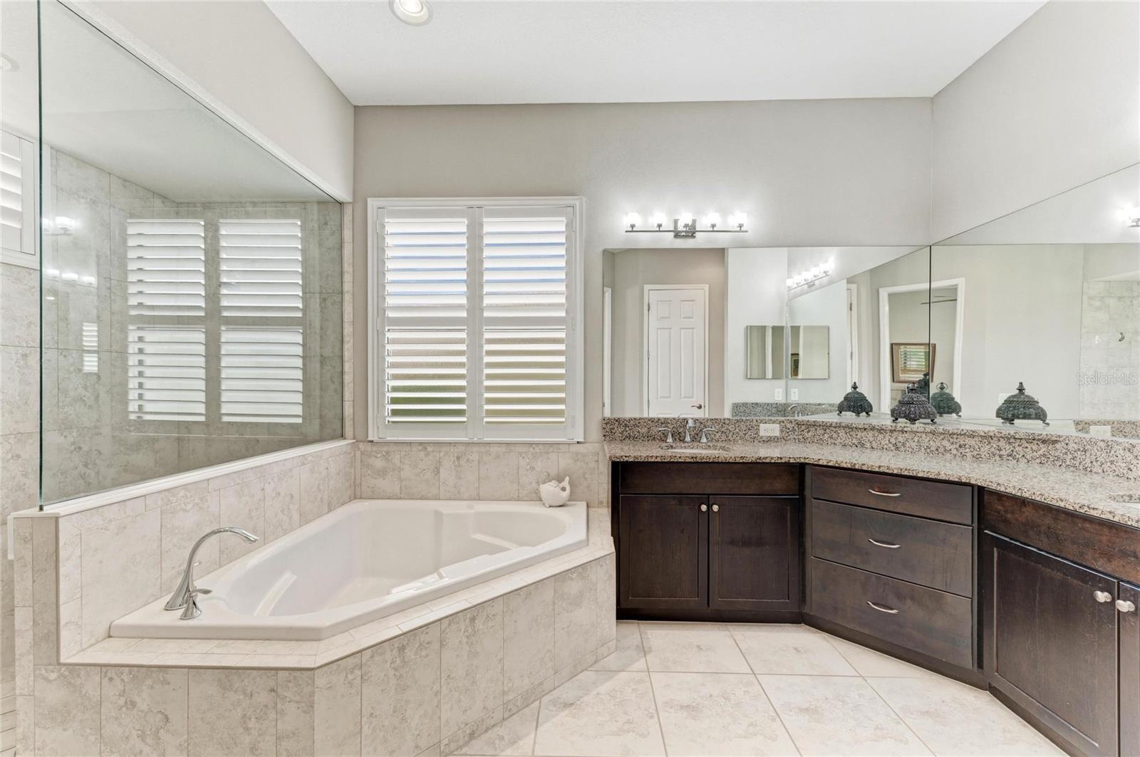 ENCLAVE AT COUNTRY MEADOWS - Residential