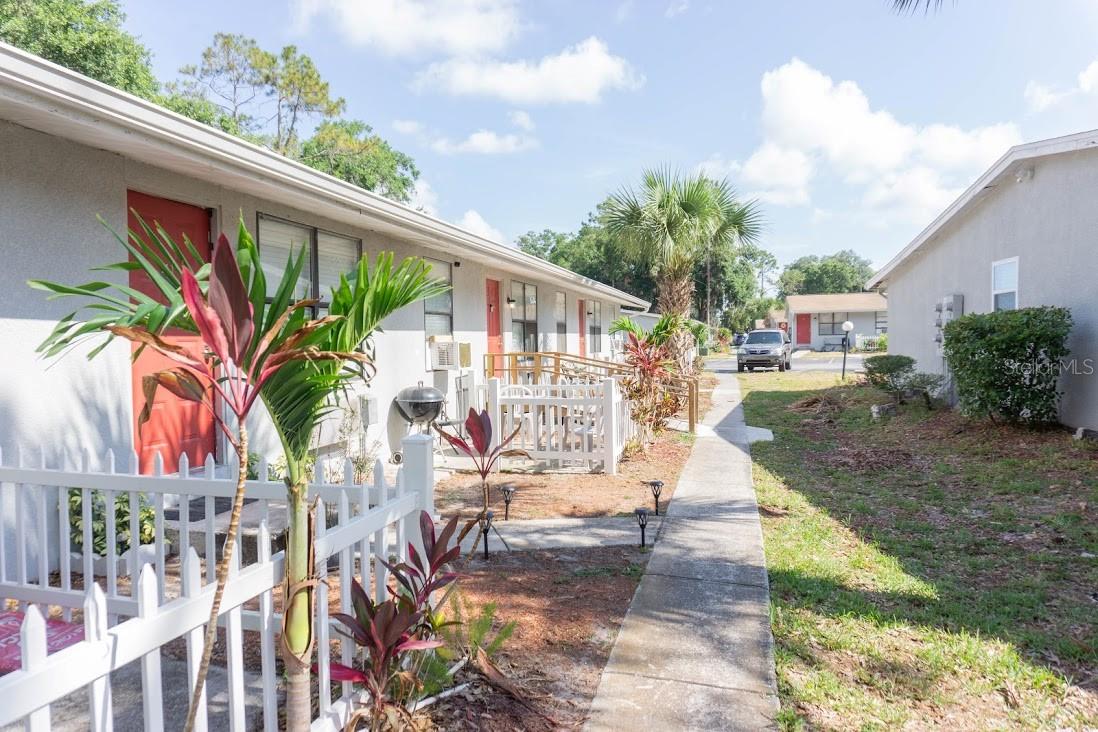 UNPLATTED - Residential Lease