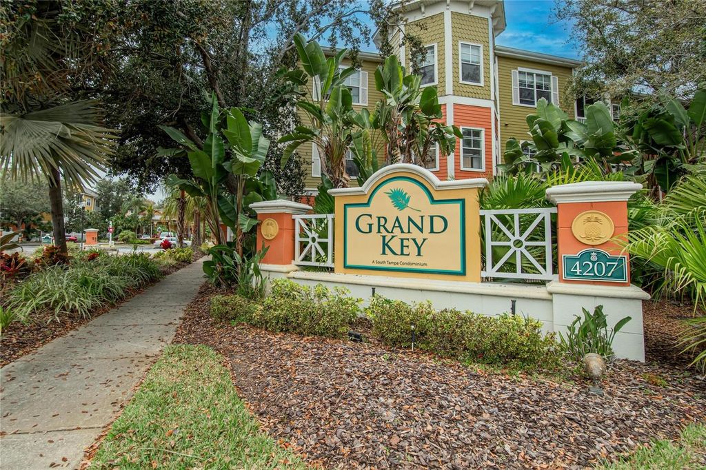 Photo of 4207 S Dale Mabry Highway #6413, Tampa, FL 33611 (MLS # TB8481542)