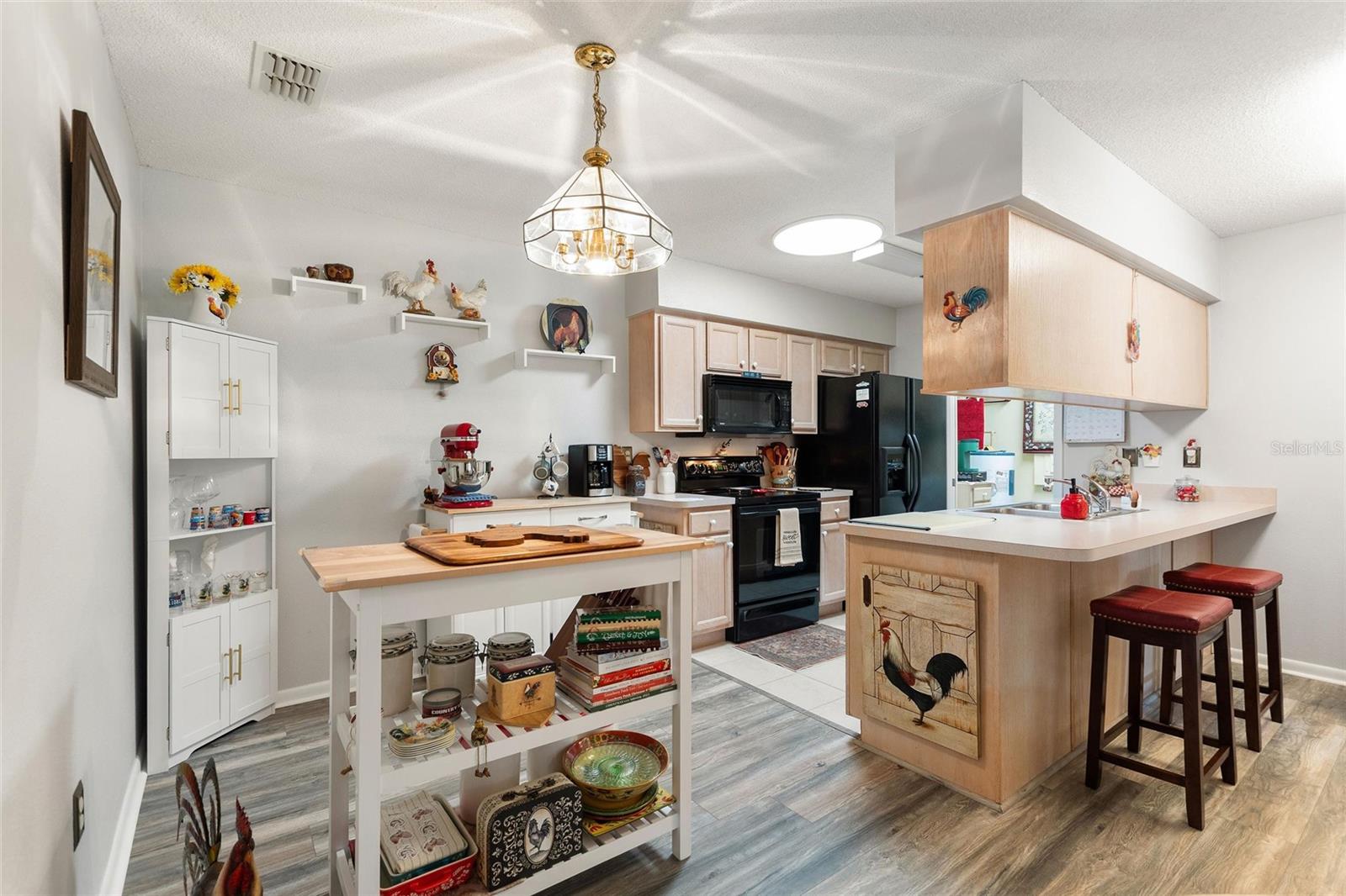 GENESIS POINT CONDO - Residential