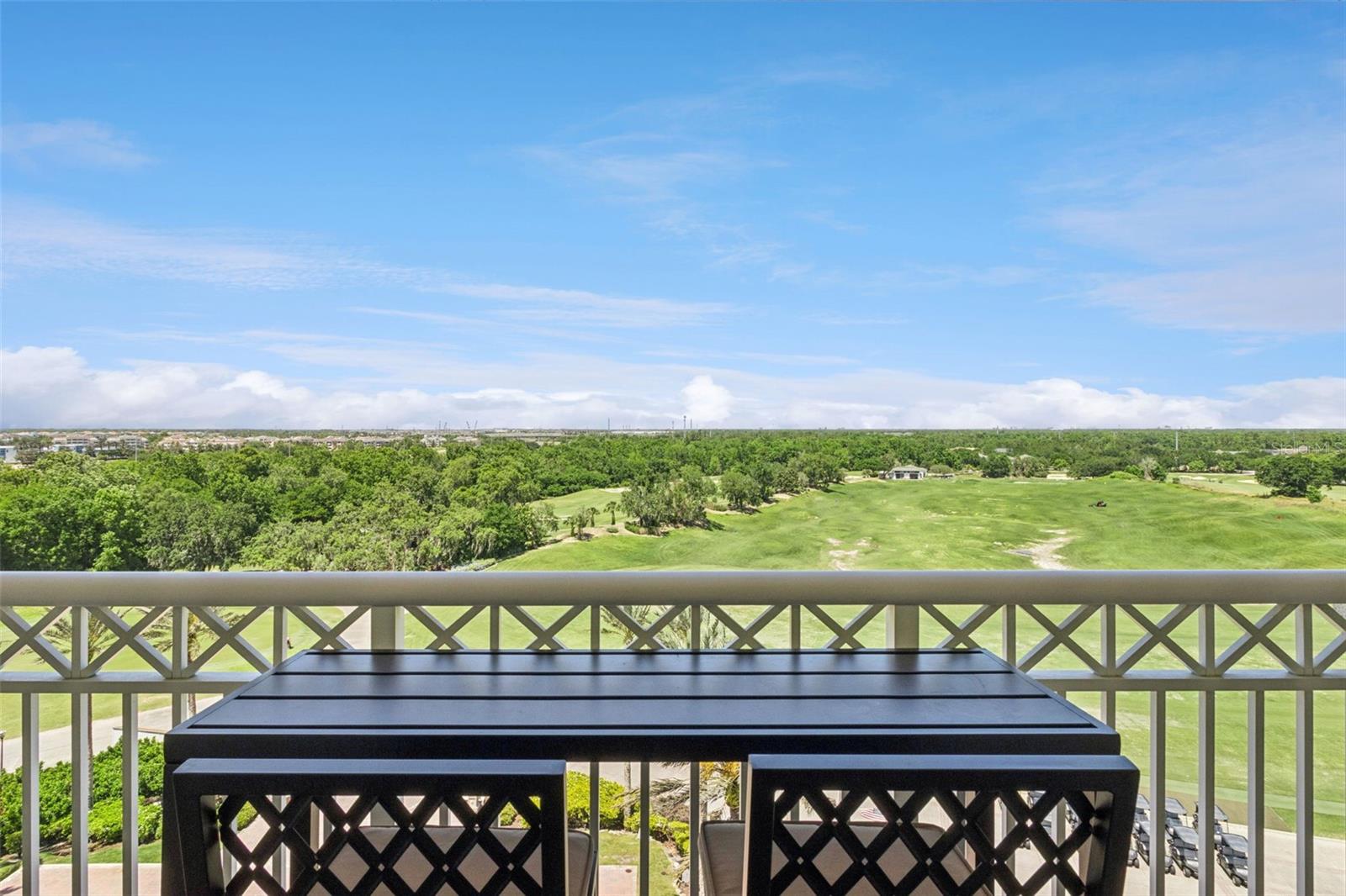 REUNION GRANDE CONDO - Residential