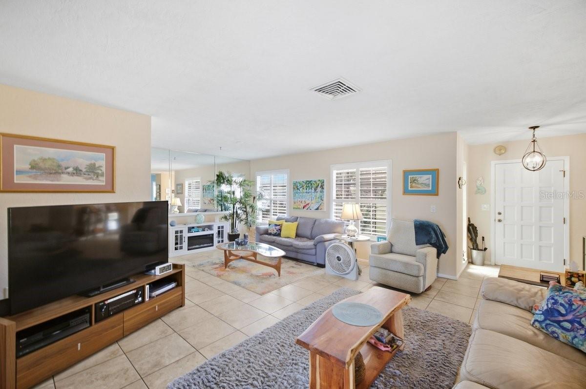 7201 11TH AVENUE W, BRADENTON, FL, 34209 4 7201 11TH AVENUE W