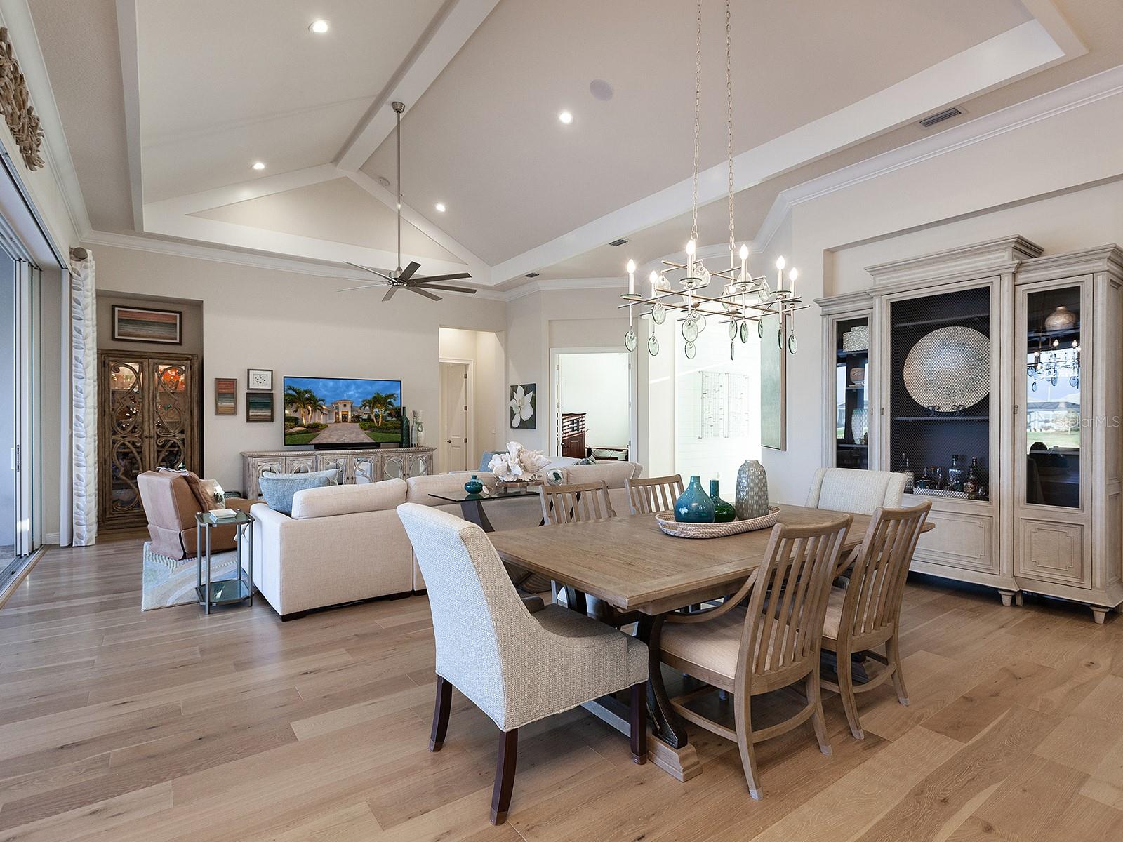 LAKEHOUSE COVE AT WATERSIDE - Residential