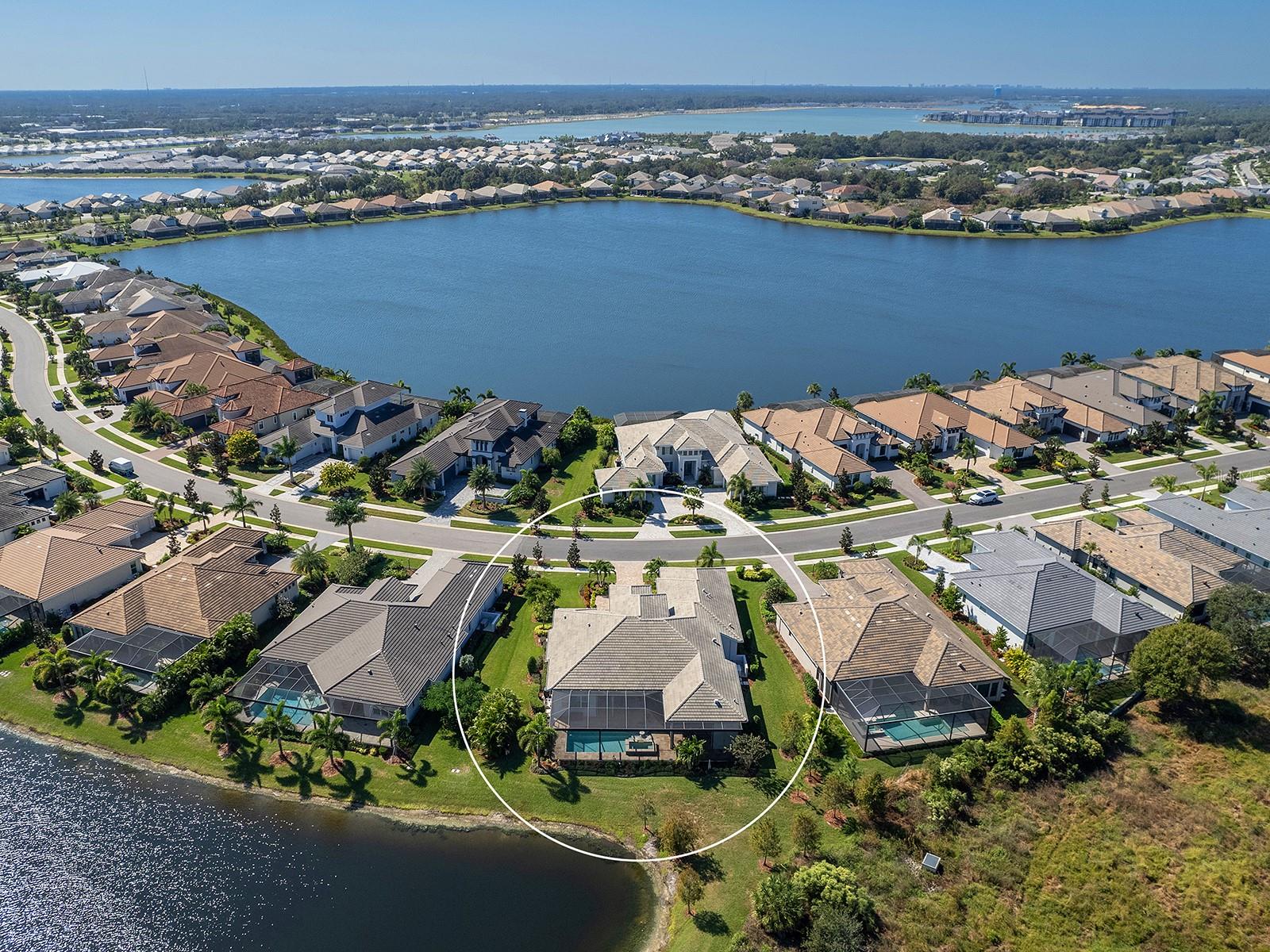 LAKEHOUSE COVE AT WATERSIDE - Residential