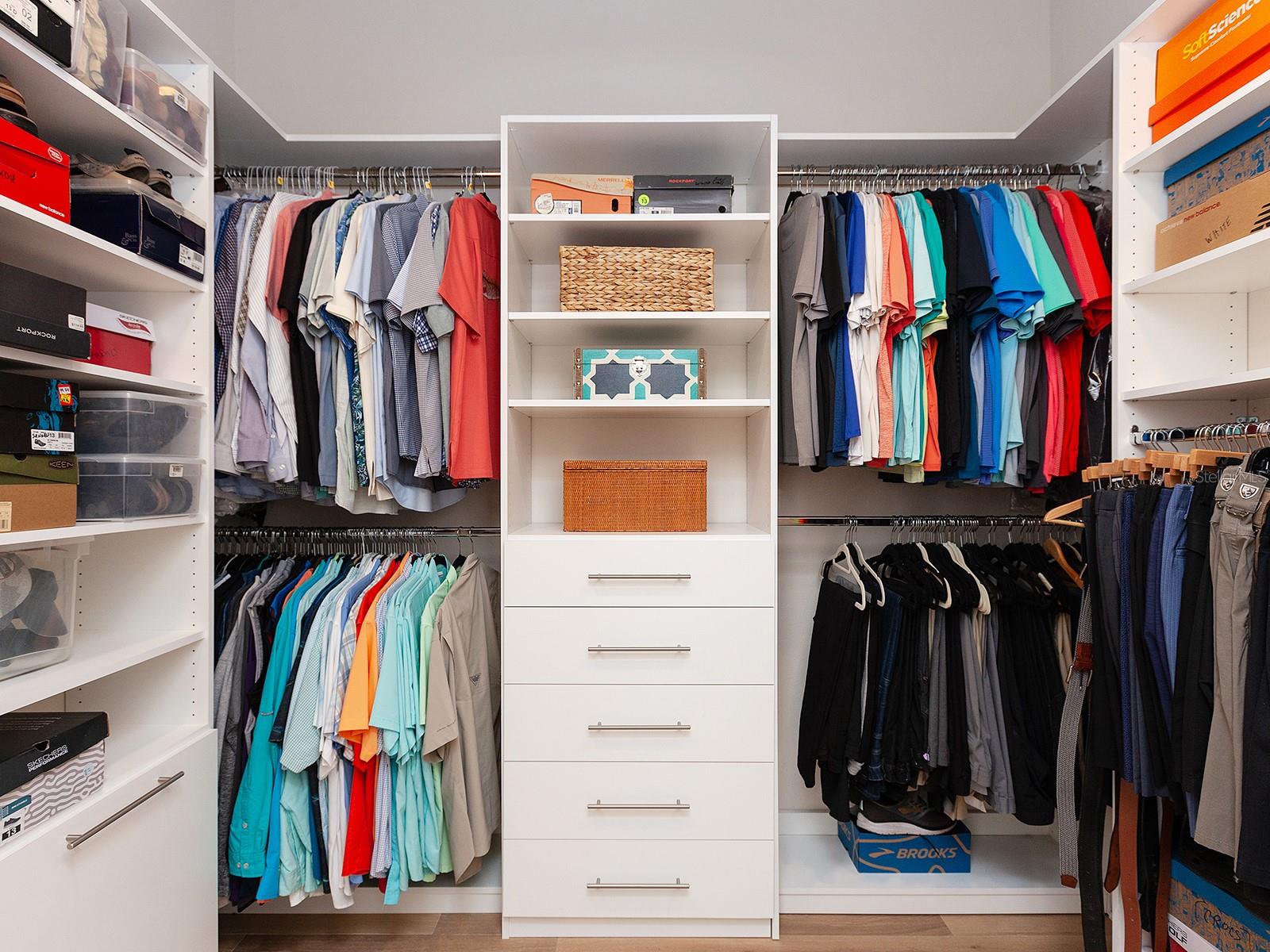 LAKEHOUSE COVE AT WATERSIDE - Residential