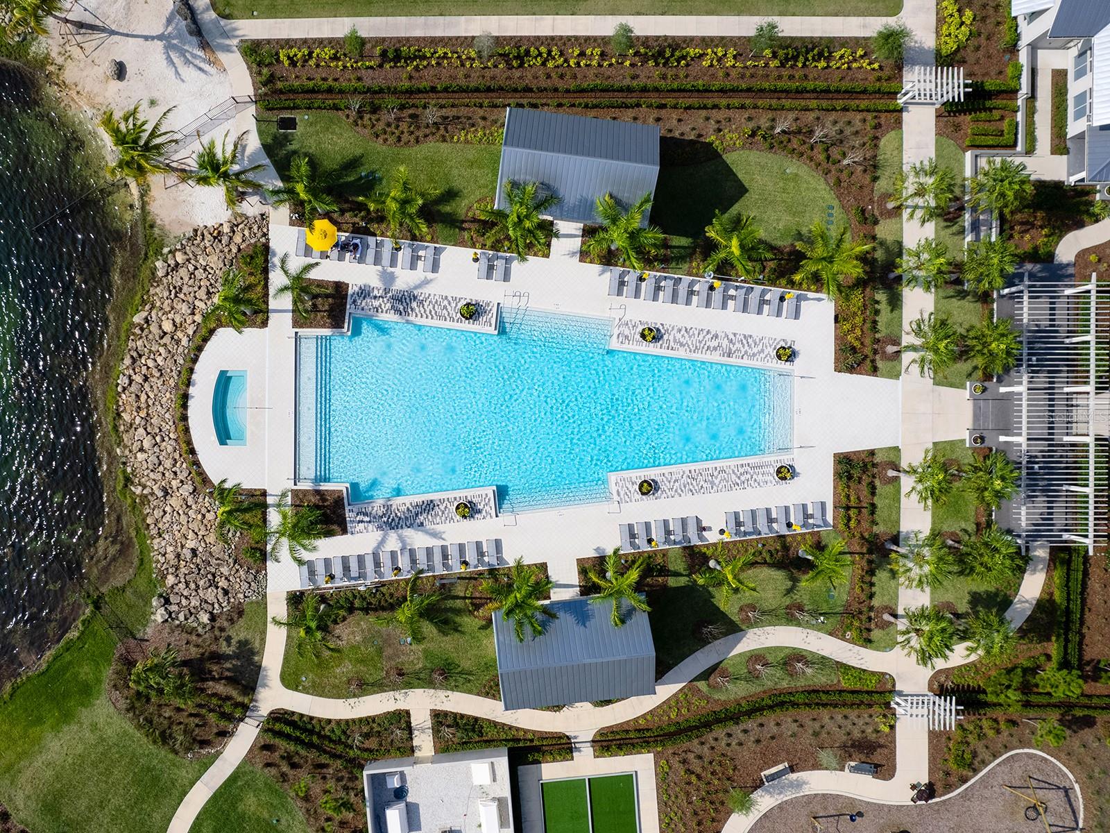 LAKEHOUSE COVE AT WATERSIDE - Residential