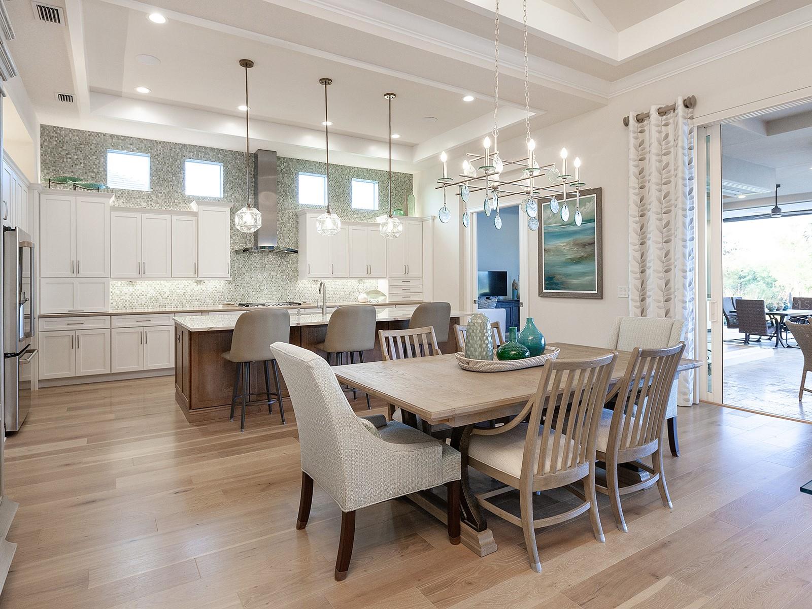 LAKEHOUSE COVE AT WATERSIDE - Residential