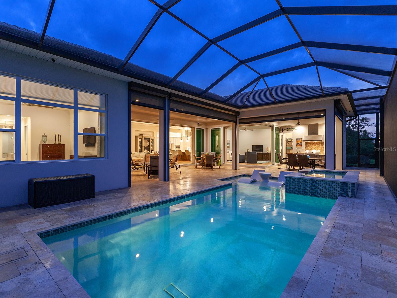 LAKEHOUSE COVE AT WATERSIDE - Residential