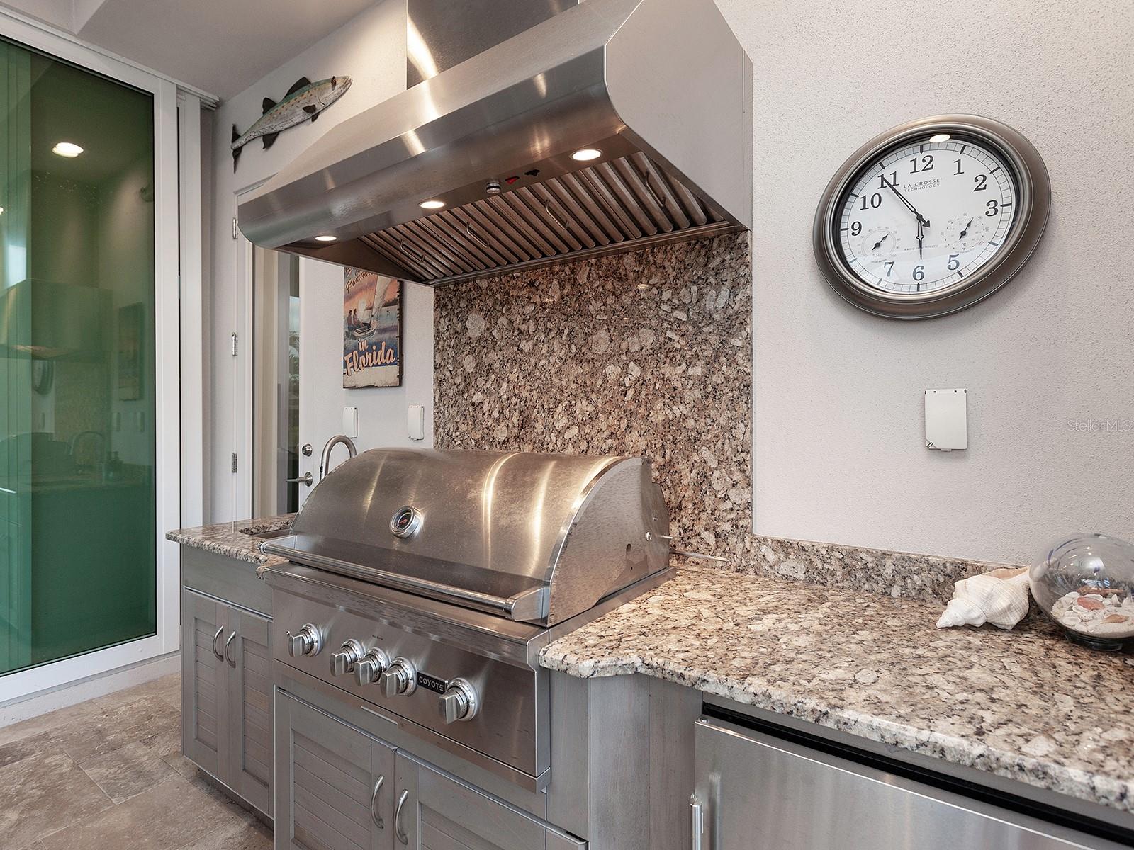 LAKEHOUSE COVE AT WATERSIDE - Residential