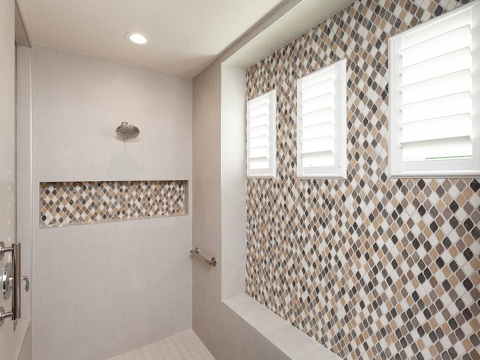 LAKEHOUSE COVE AT WATERSIDE - Residential