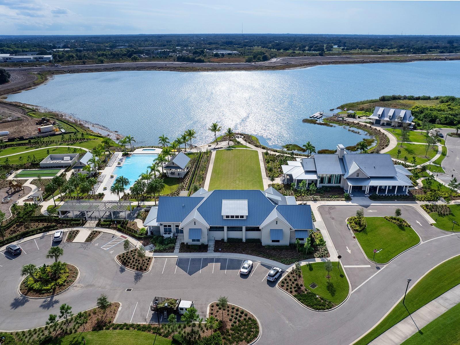 LAKEHOUSE COVE AT WATERSIDE - Residential