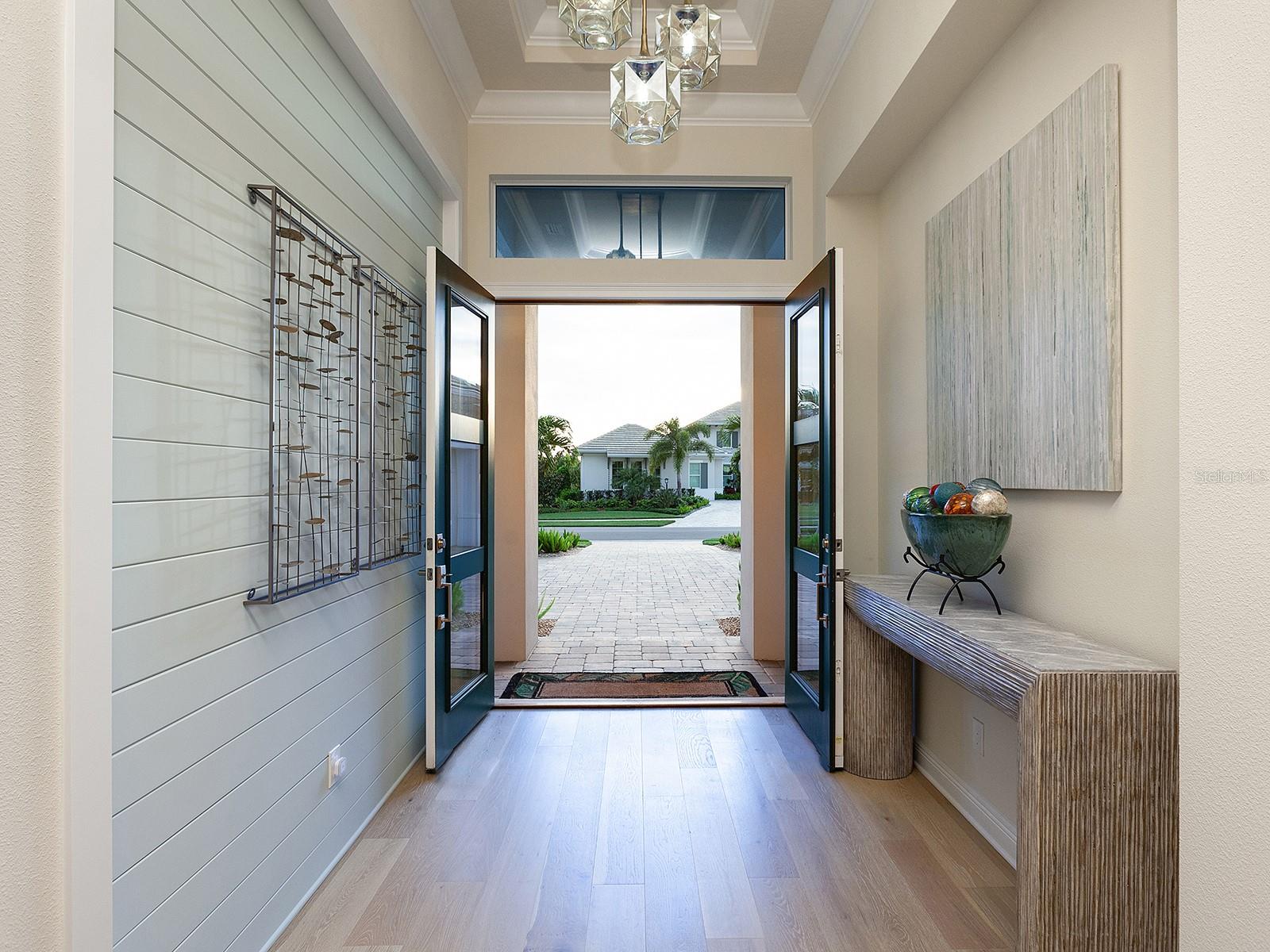 LAKEHOUSE COVE AT WATERSIDE - Residential