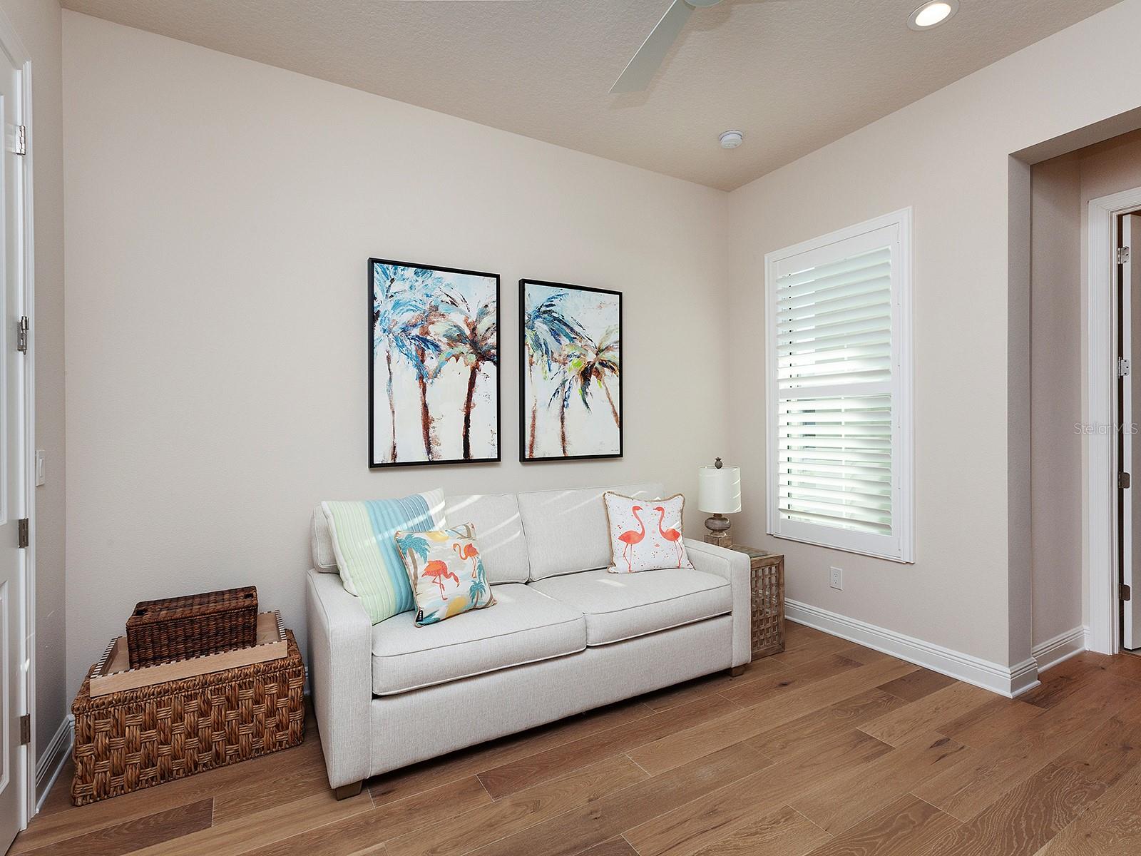 LAKEHOUSE COVE AT WATERSIDE - Residential