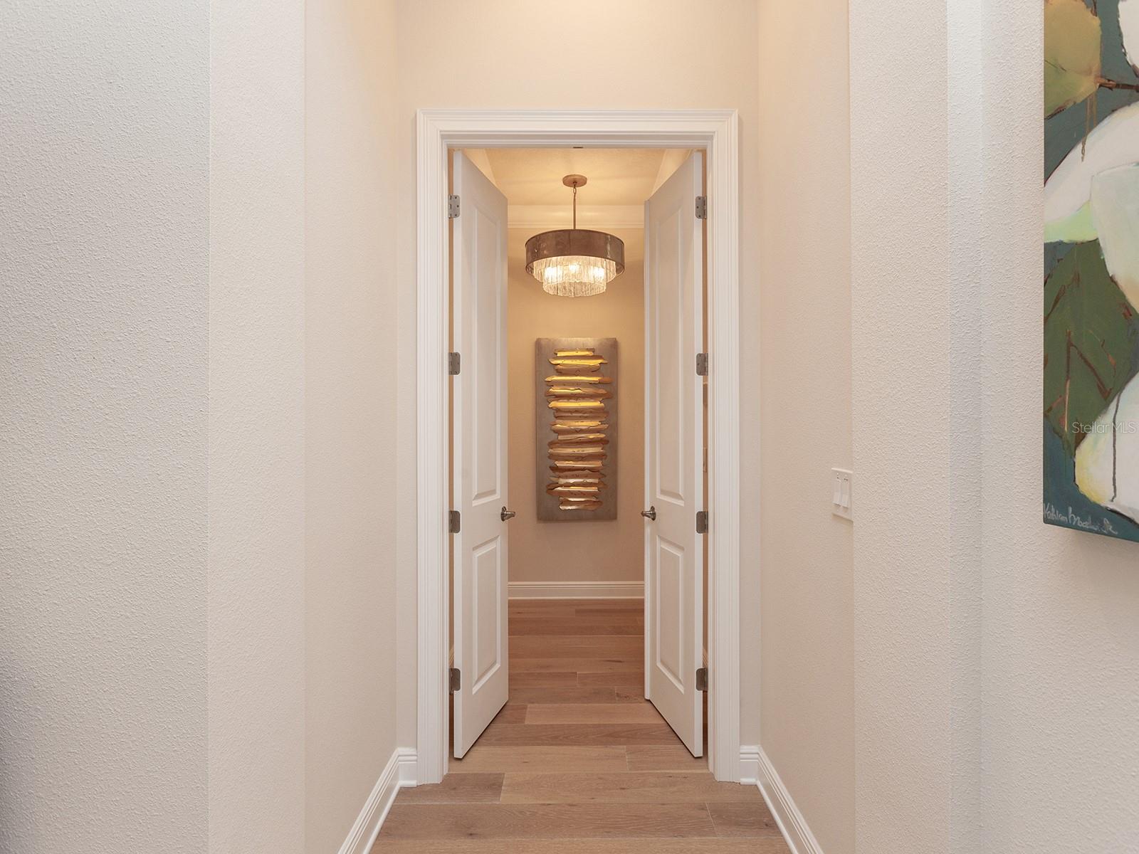 LAKEHOUSE COVE AT WATERSIDE - Residential