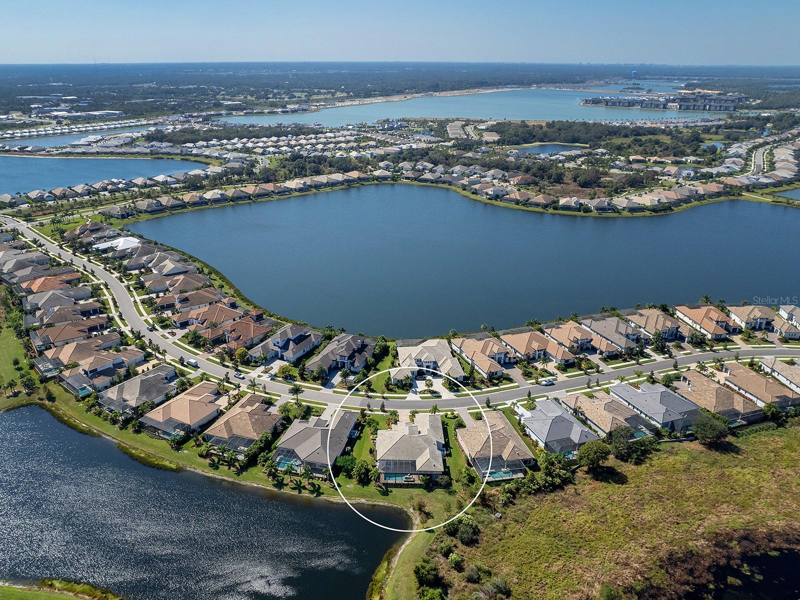 LAKEHOUSE COVE AT WATERSIDE - Residential