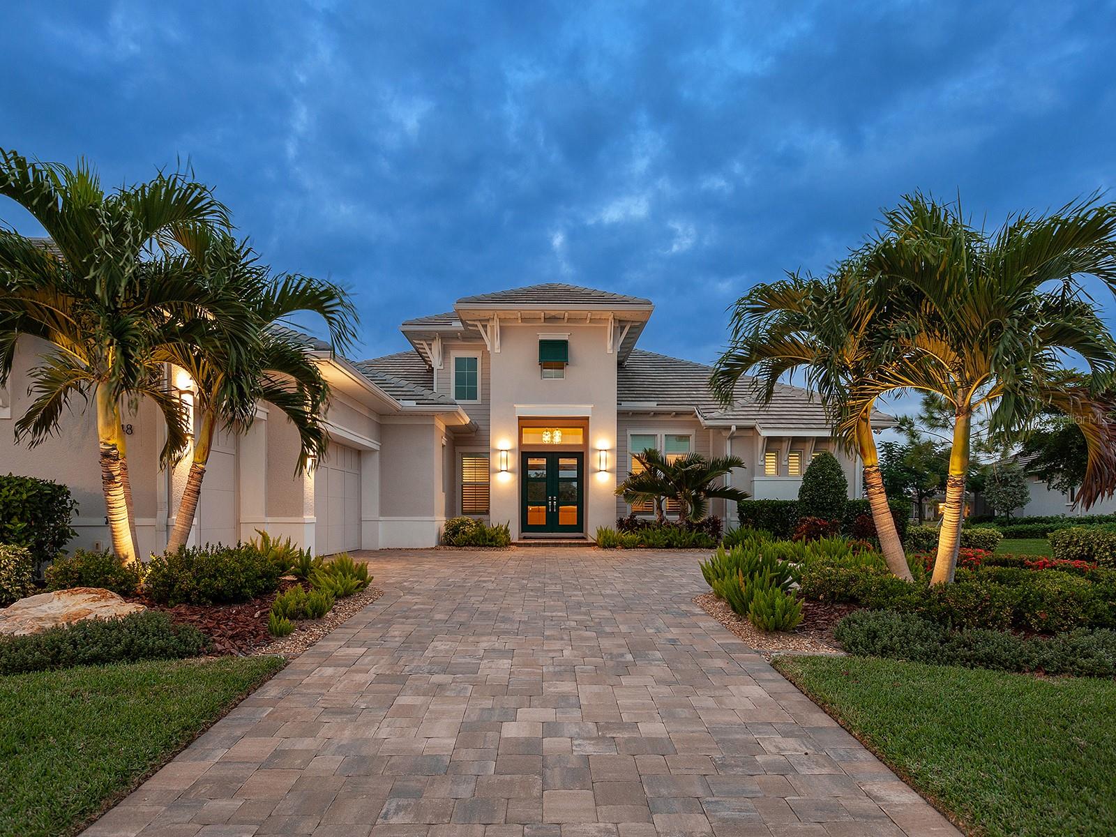 LAKEHOUSE COVE AT WATERSIDE - Residential