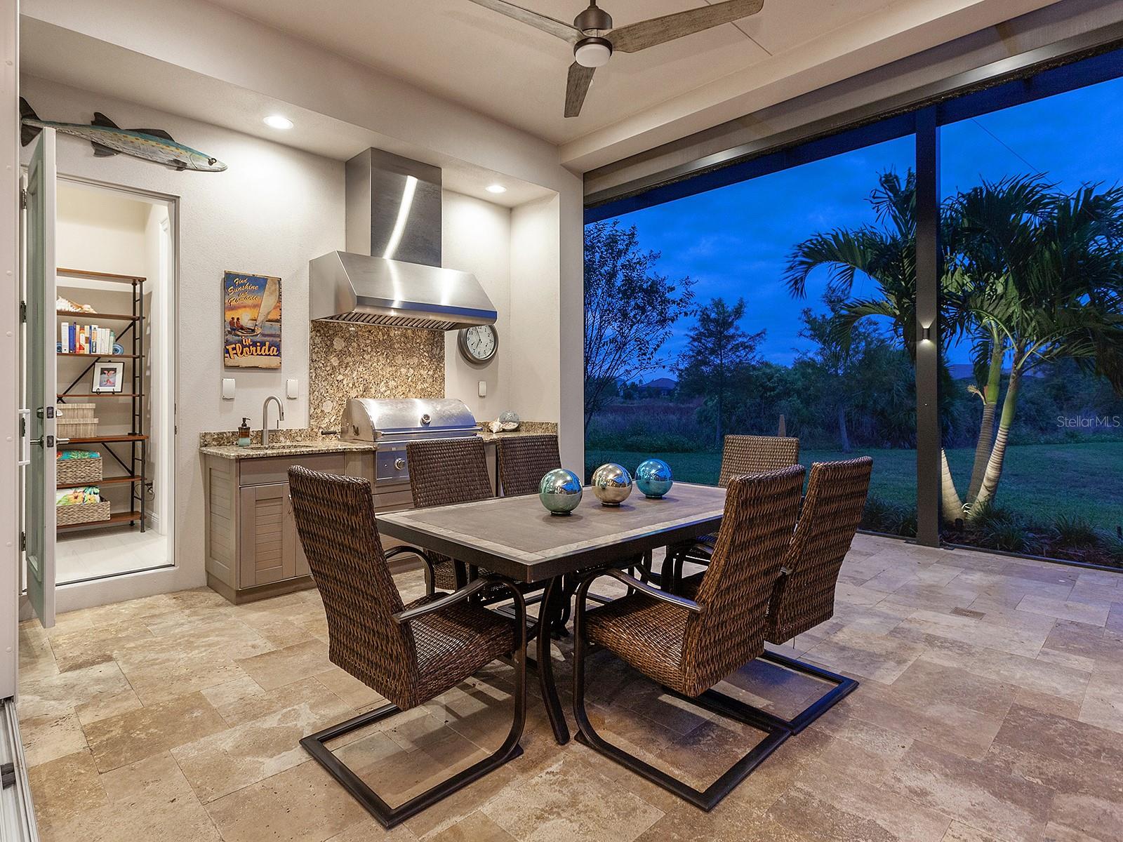 LAKEHOUSE COVE AT WATERSIDE - Residential