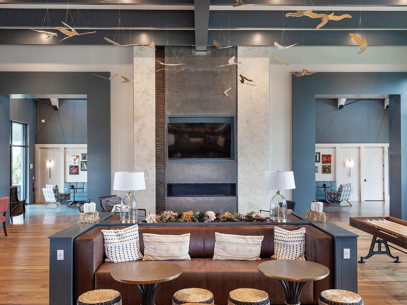 LAKEHOUSE COVE AT WATERSIDE - Residential