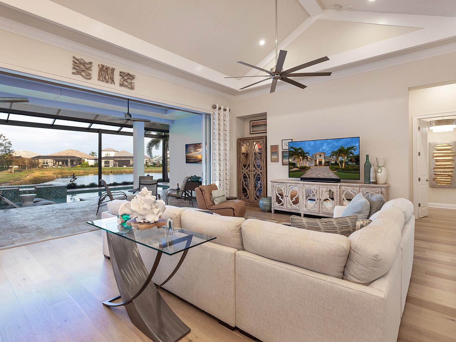 LAKEHOUSE COVE AT WATERSIDE - Residential