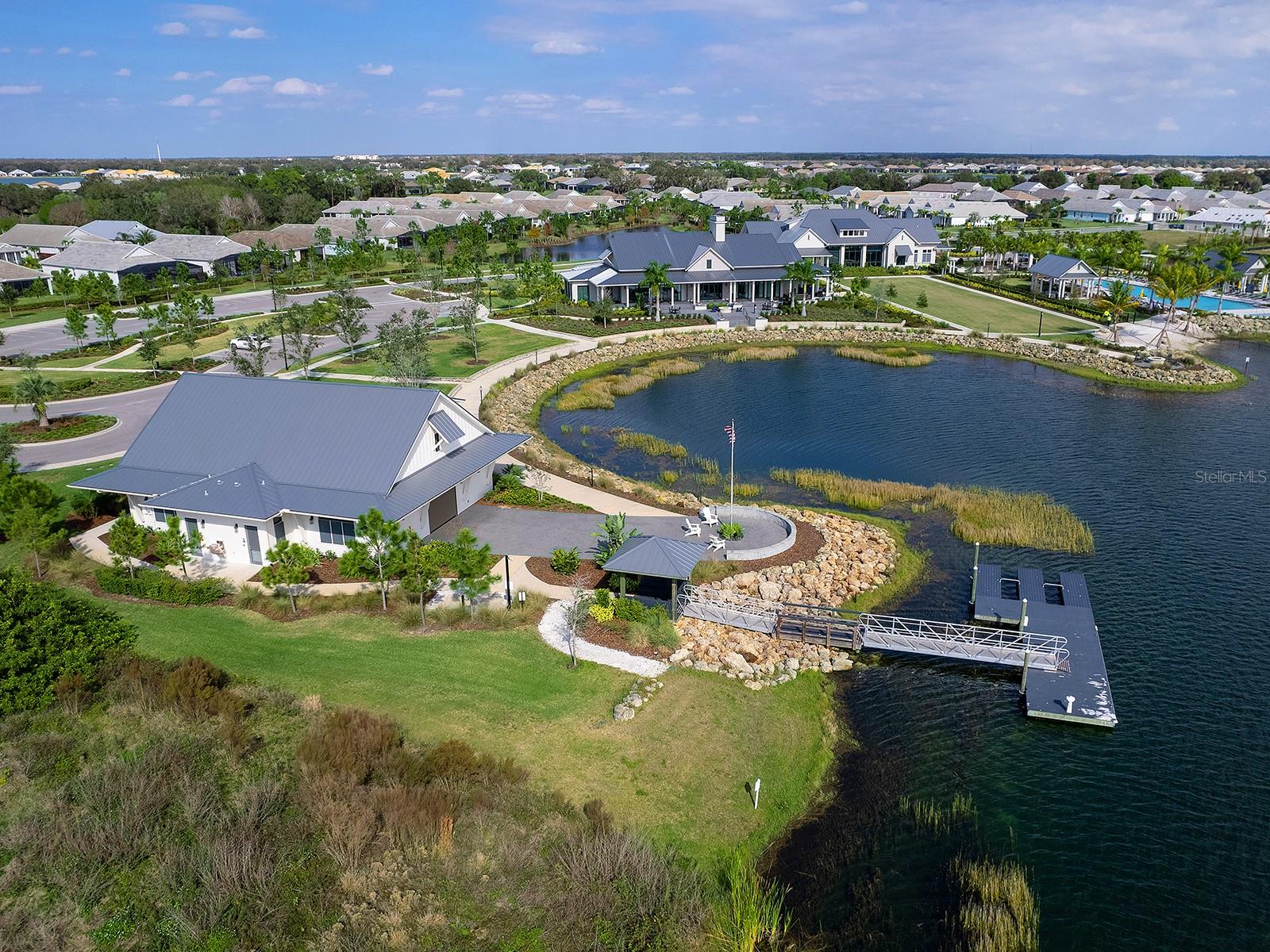 LAKEHOUSE COVE AT WATERSIDE - Residential