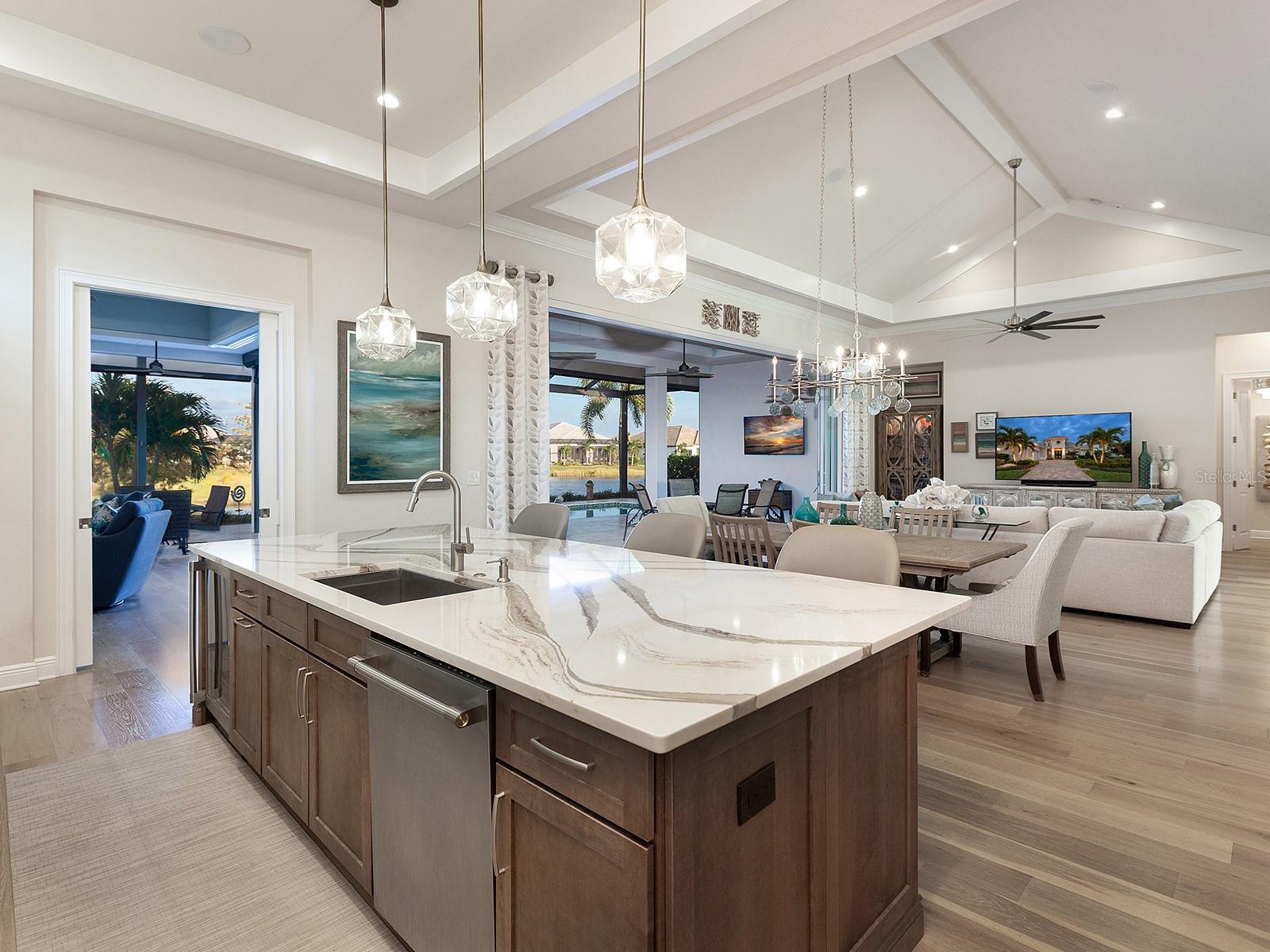 LAKEHOUSE COVE AT WATERSIDE - Residential