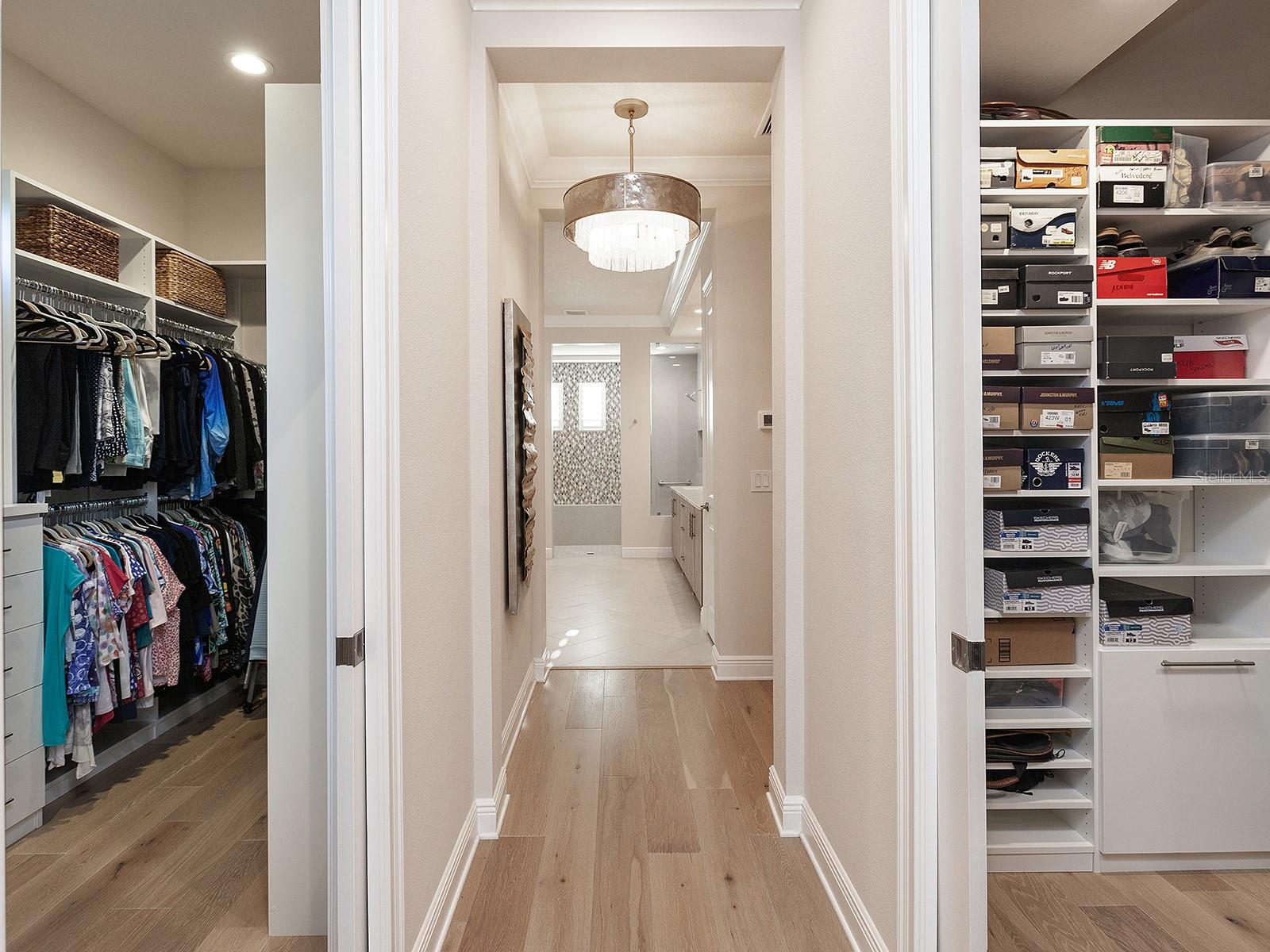 LAKEHOUSE COVE AT WATERSIDE - Residential