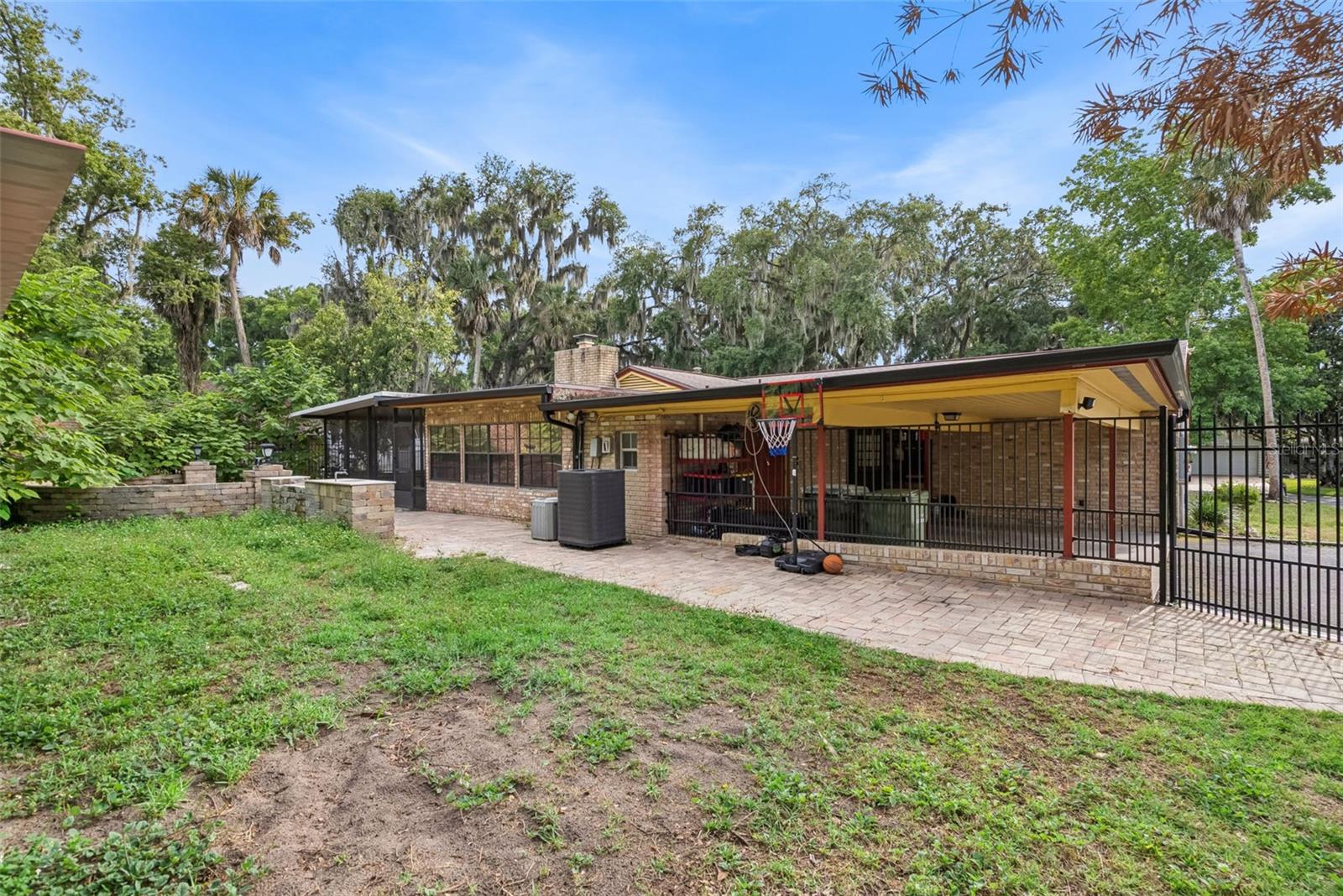 ACREAGE & UNREC - Residential