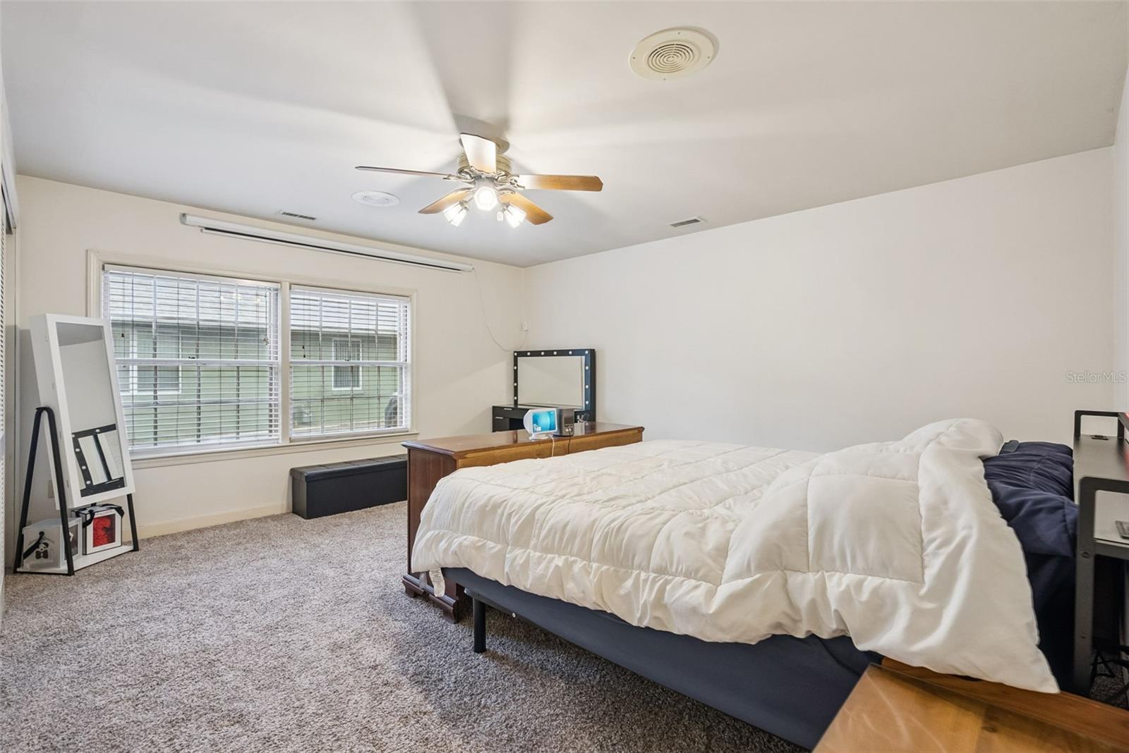 ACREAGE & UNREC - Residential