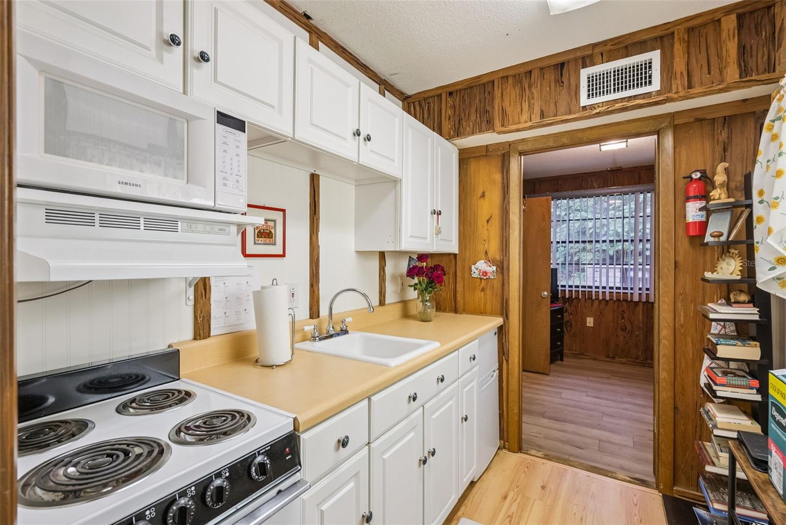 ACREAGE & UNREC - Residential