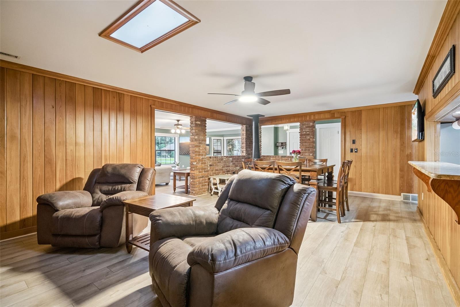 ACREAGE & UNREC - Residential