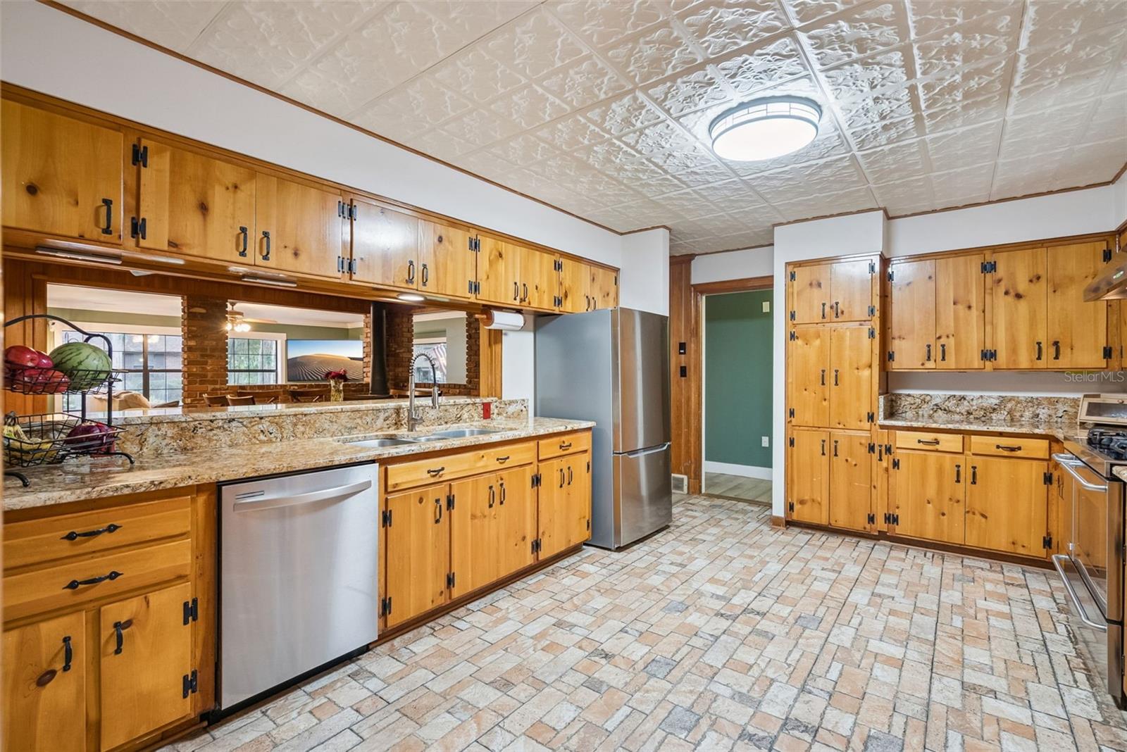ACREAGE & UNREC - Residential