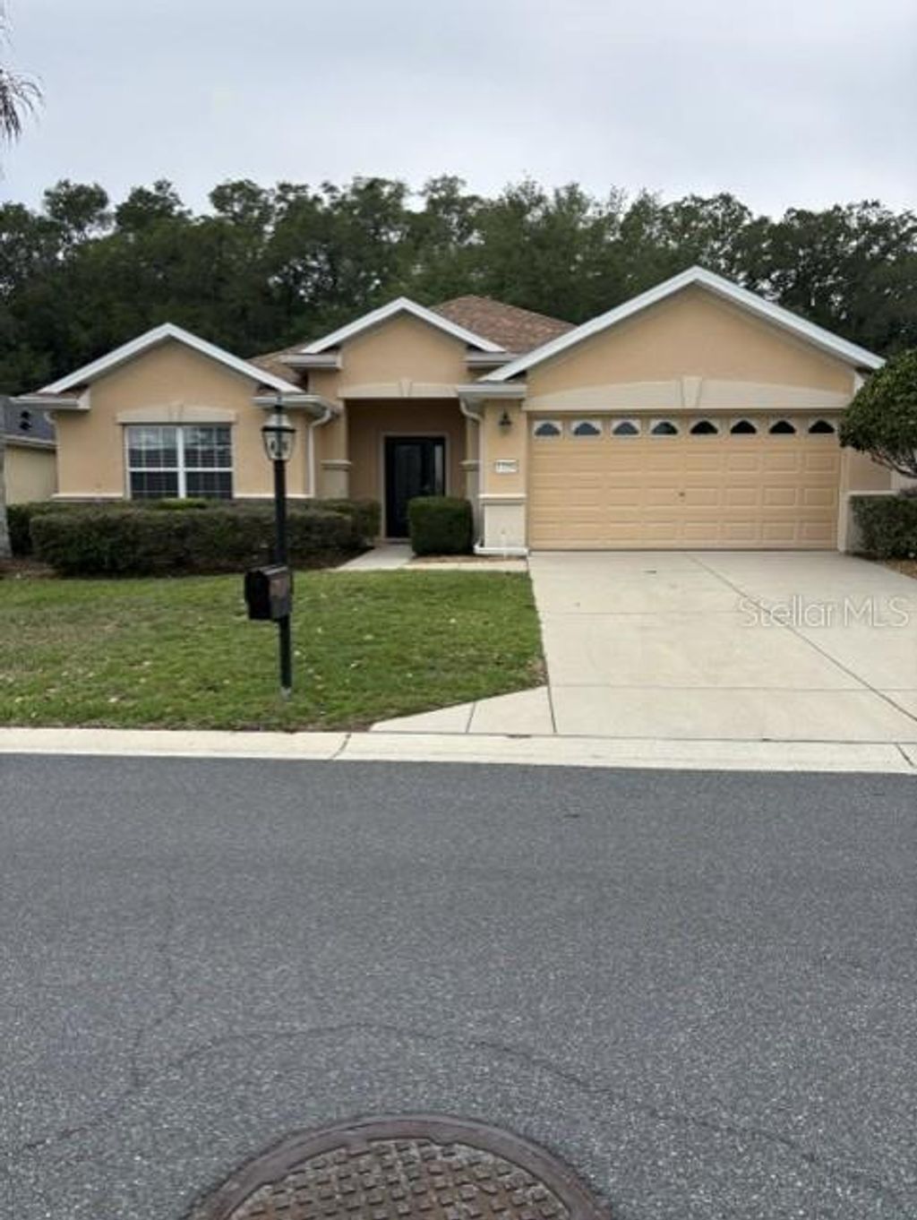 Photo of 13358 SE 86th Circle, Summerfield, FL 34491 (MLS # OM724021)