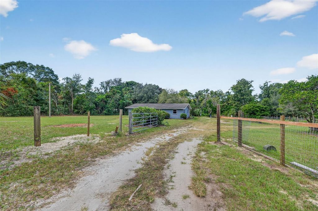 Photo of 12327 Hamlin Road, Spring Hill, FL 34610 (MLS # TB8433504)