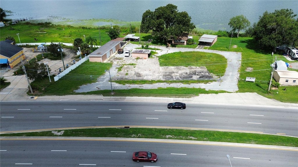 Photo of 1410 Us Highway 92 W, Auburndale, FL 33823 (MLS # L4965247)