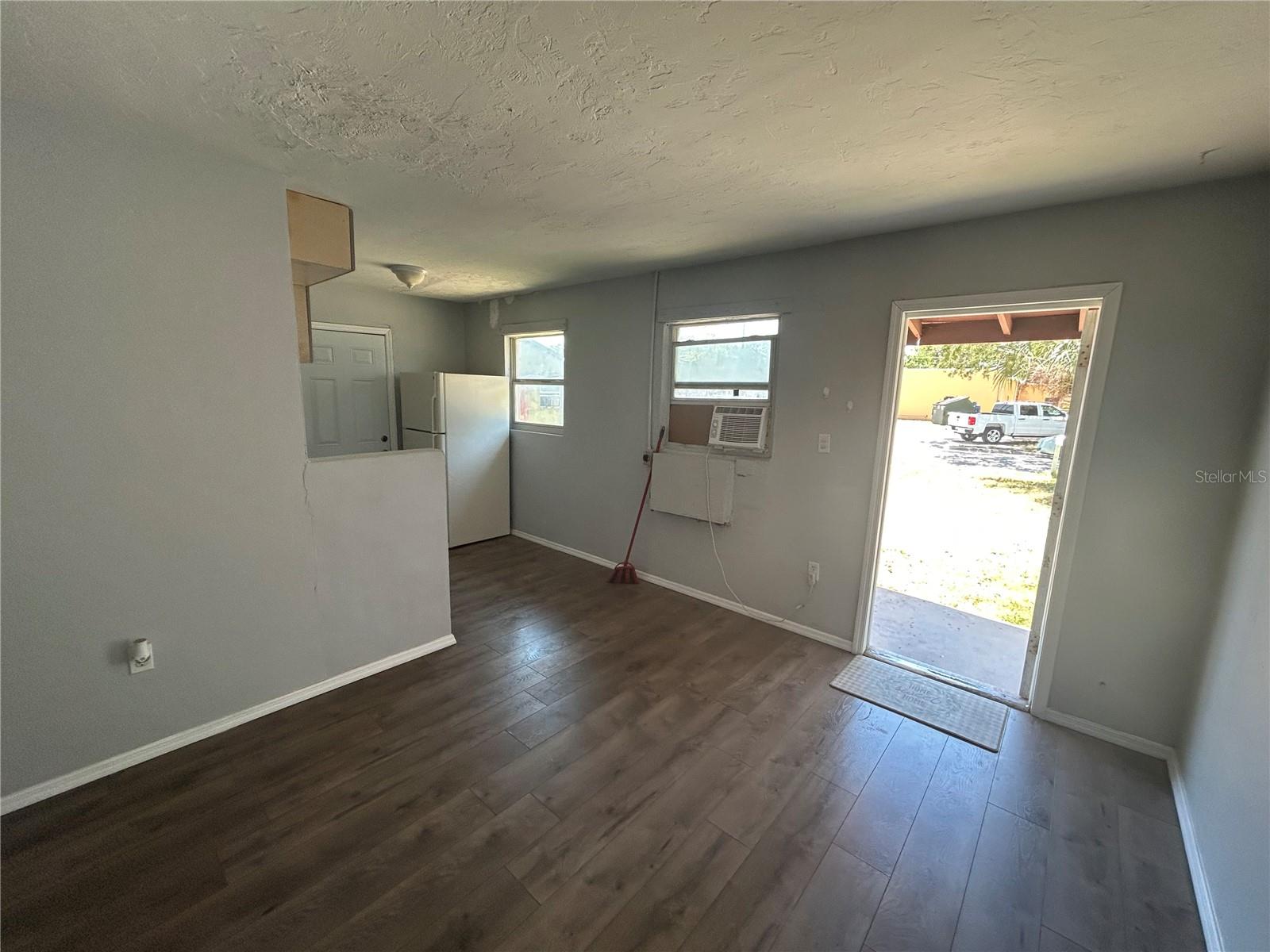 IRVINGTON HEIGHTS - Residential Lease