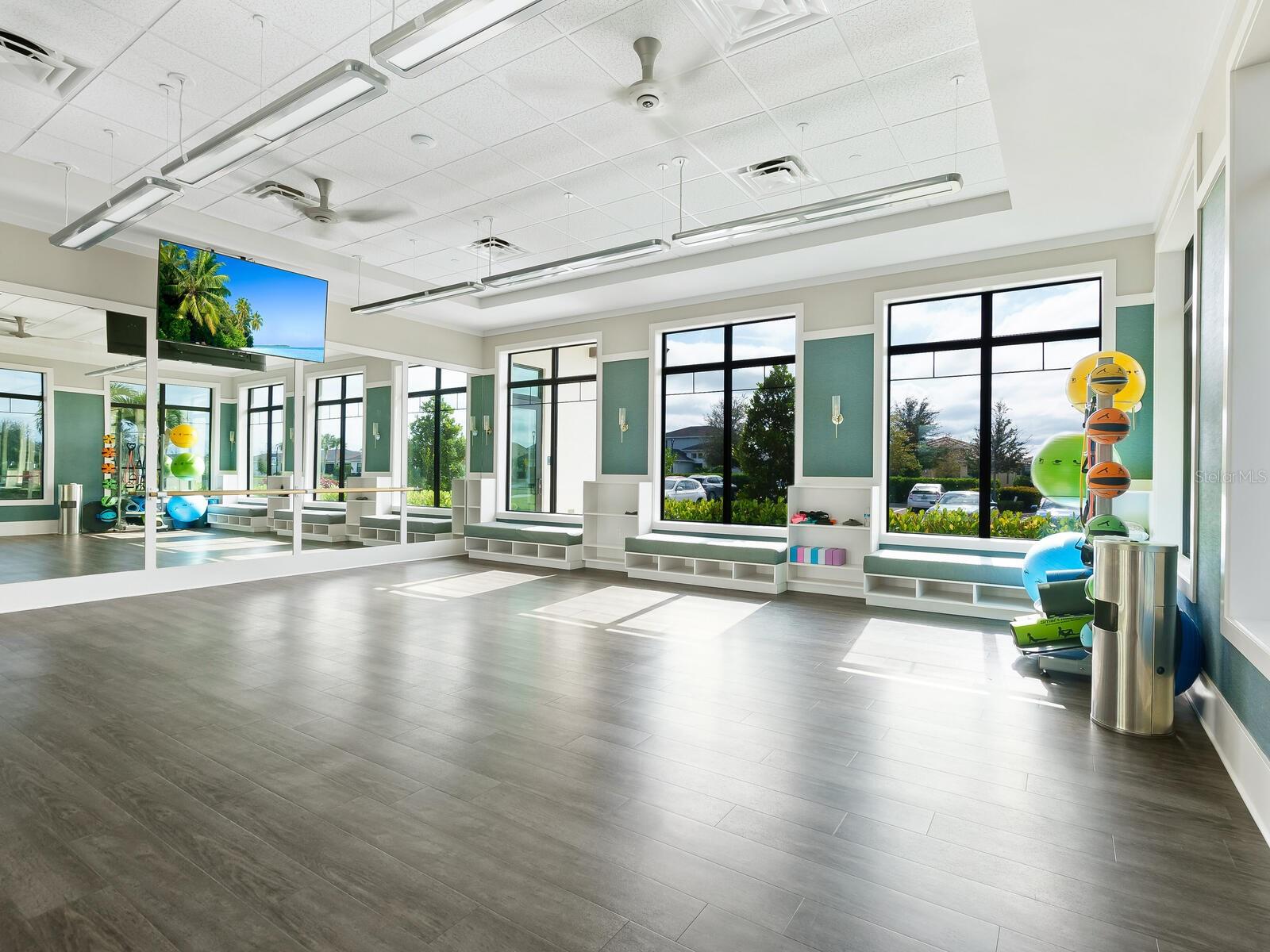 CRESSWIND - Residential