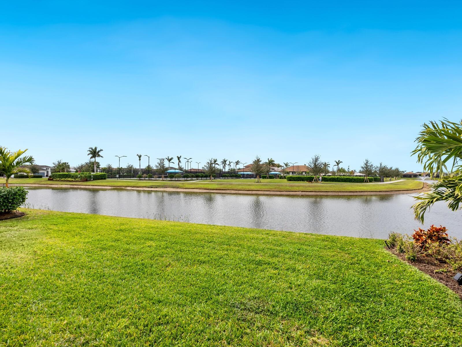 4925 SURFSIDE CIRCLE