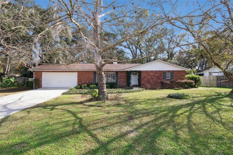 Tiny photo for 141 NE 50th Court, Ocala, FL 34470 (MLS # G5106510)