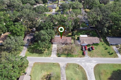 Tiny photo for 141 NE 50th Court, Ocala, FL 34470 (MLS # G5106510)