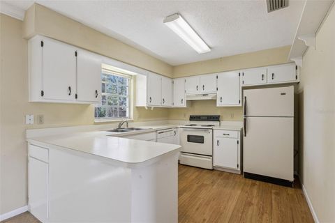 Tiny photo for 141 NE 50th Court, Ocala, FL 34470 (MLS # G5106510)