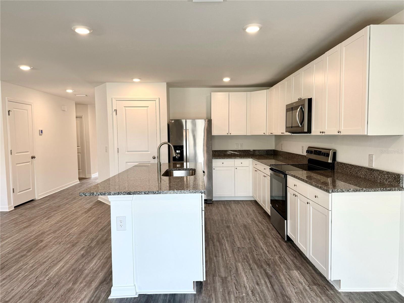 PORT CHARLOTTE SUB 10 - Residential Lease