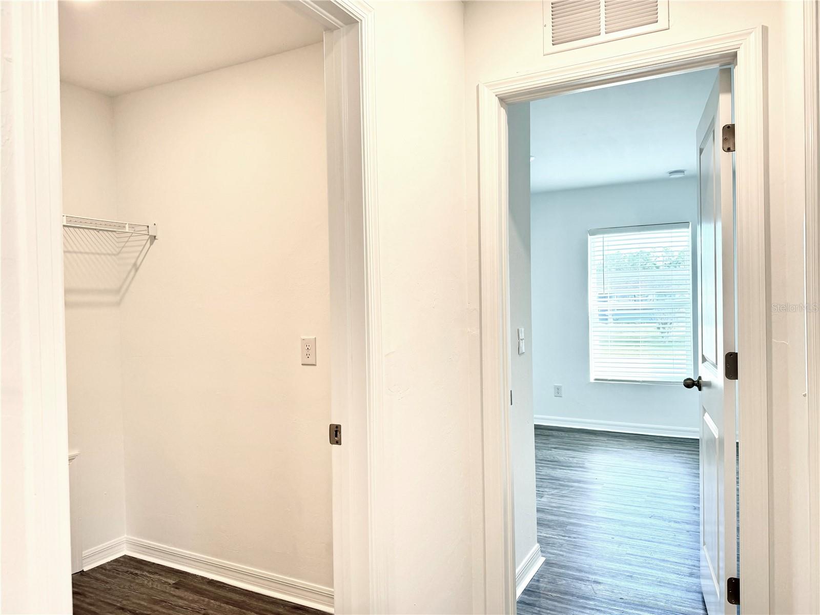 PORT CHARLOTTE SUB 10 - Residential Lease