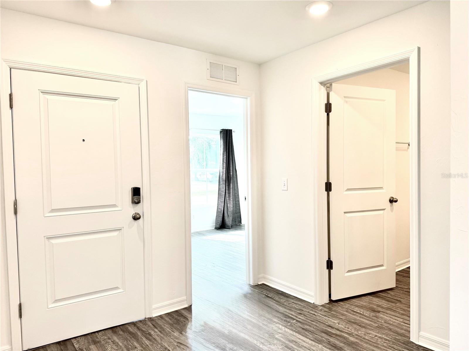 PORT CHARLOTTE SUB 10 - Residential Lease