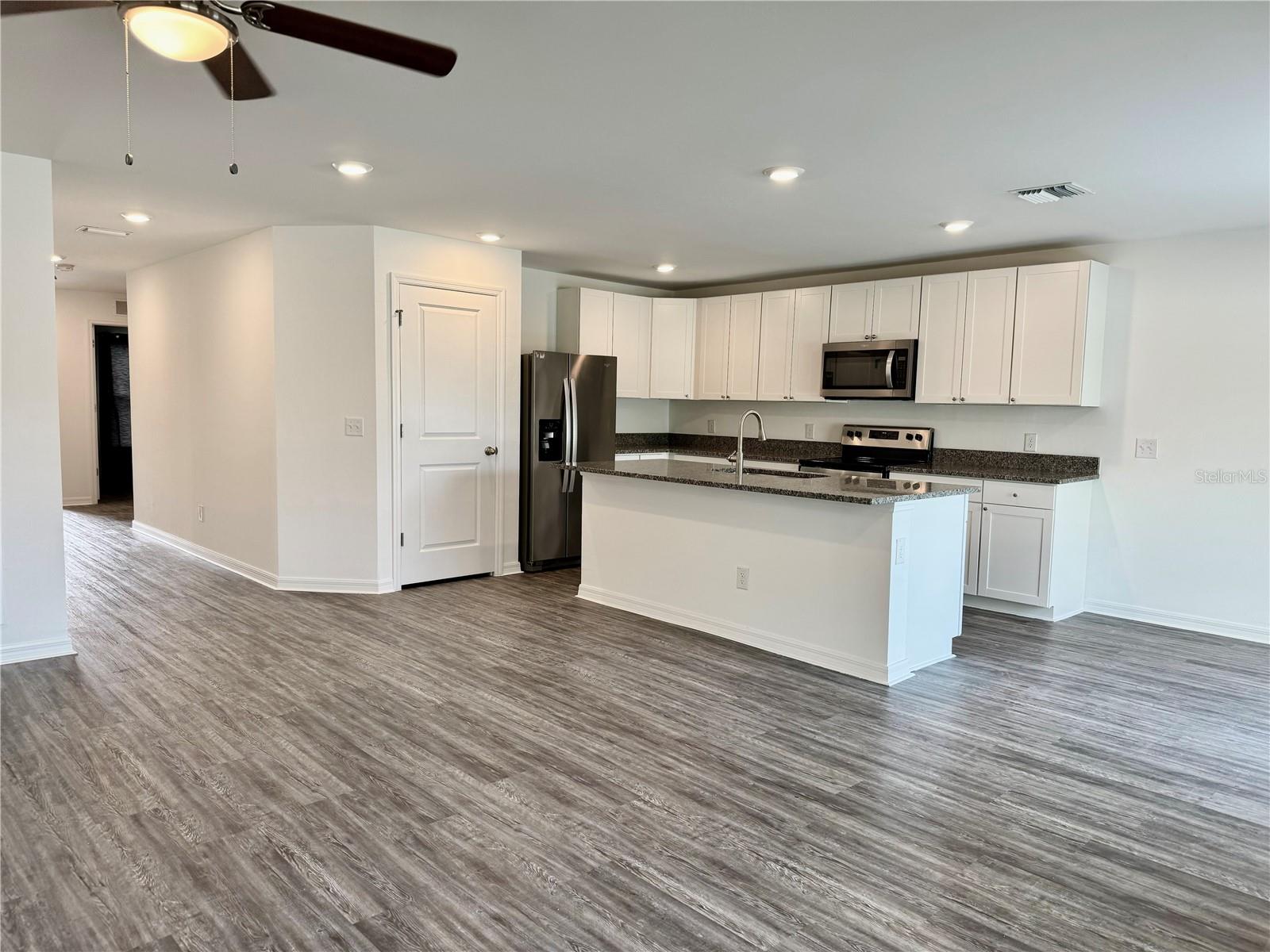 PORT CHARLOTTE SUB 10 - Residential Lease