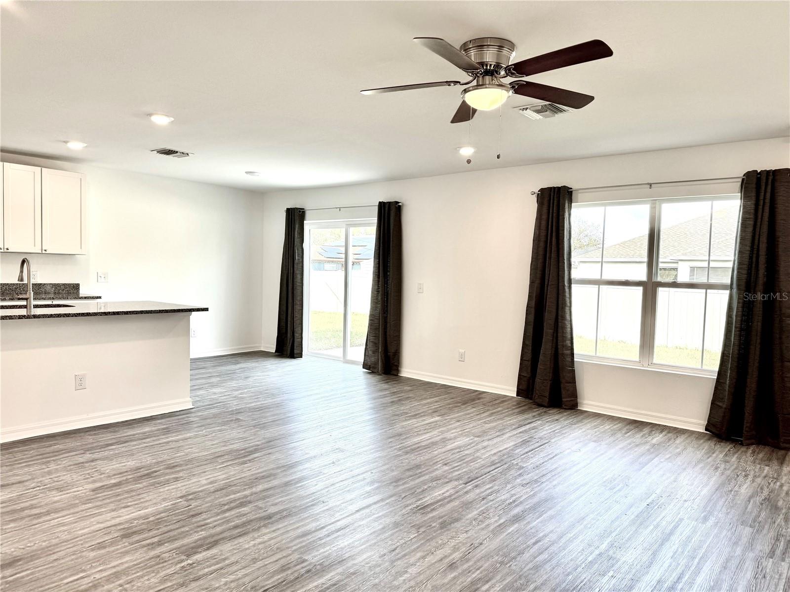 PORT CHARLOTTE SUB 10 - Residential Lease