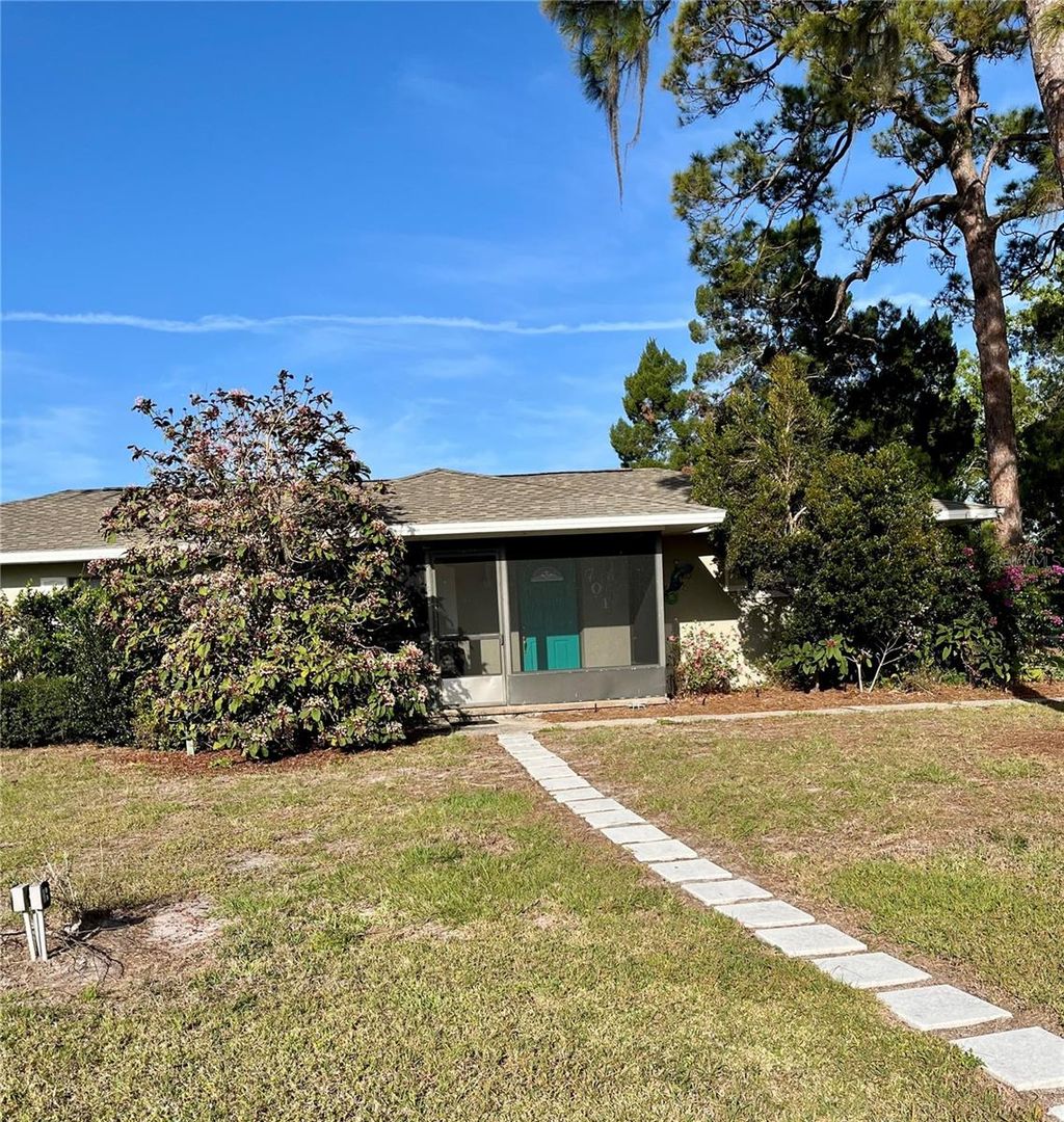 Photo of 701 Roanoke Place, Sebring, FL 33870 (MLS # C7519196)