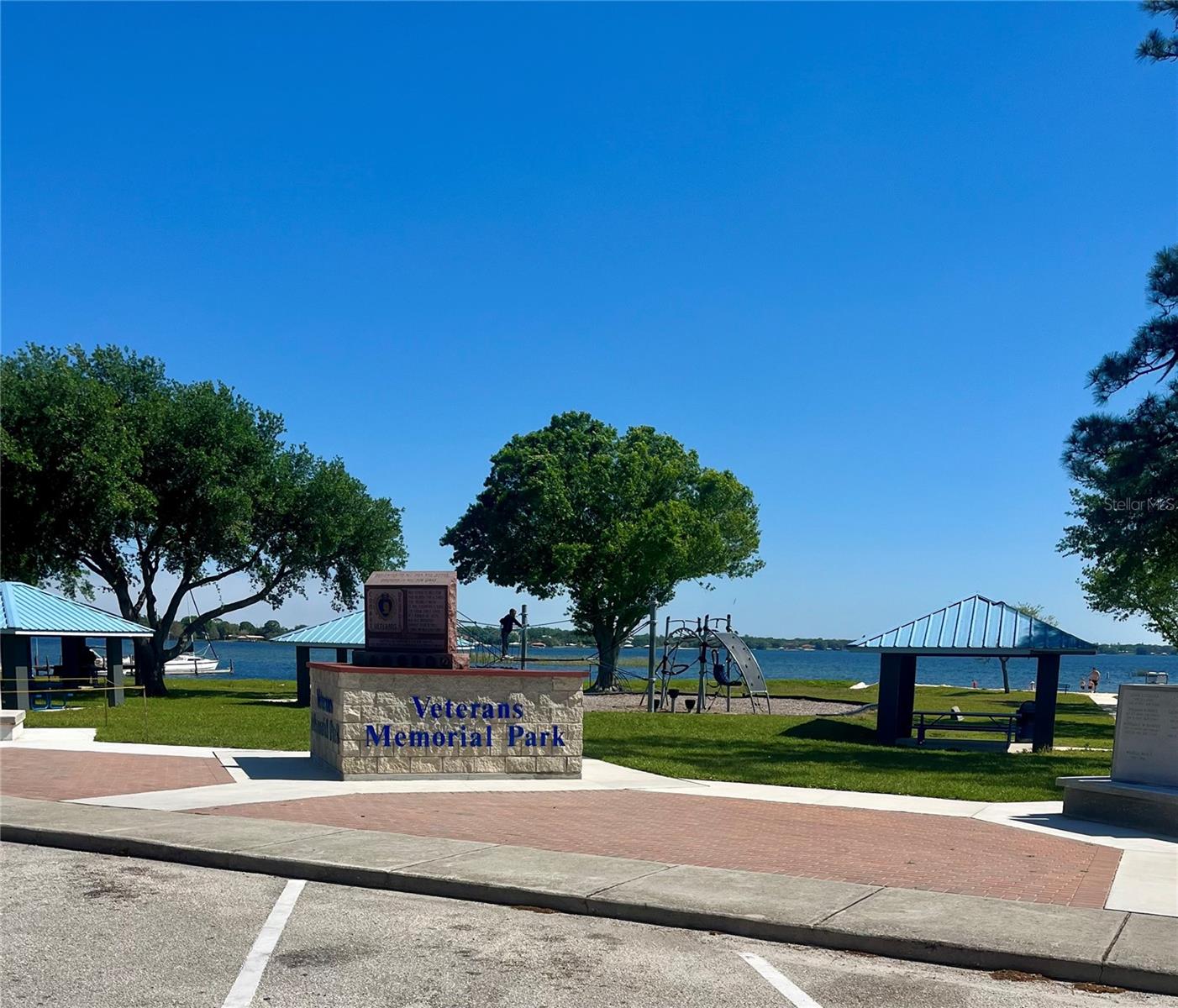 HIGHLAND TOWERS REV - Residential